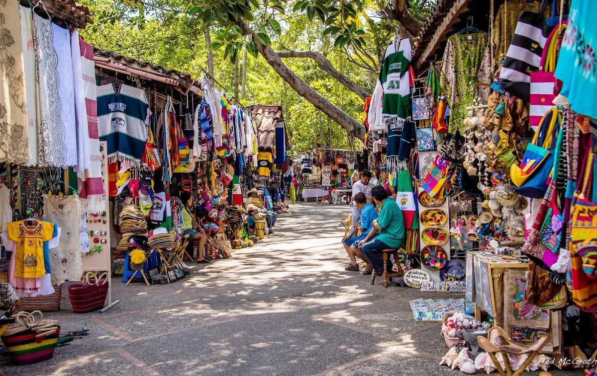 isla-cuale-market-Puerto-Vallarta-Mexico - The colorful Isla Cuale market in Puerto Vallarta, Mexico.