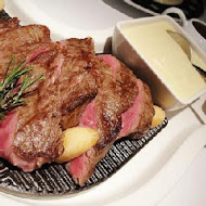 【歐華酒店】地中海牛肋排館