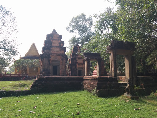 ប្រាសាទ