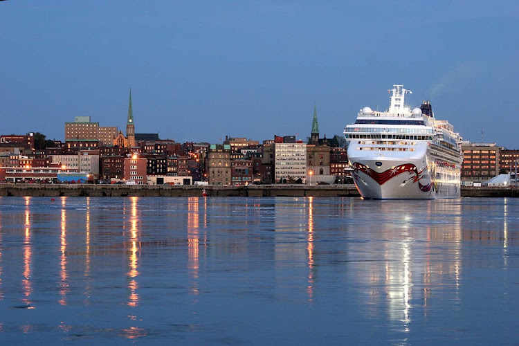 Hop on a Norwegian Jewel cruise and discover Canada's "Fundy City," Saint John, where there are loads of galleries, parks and architecture to enjoy.