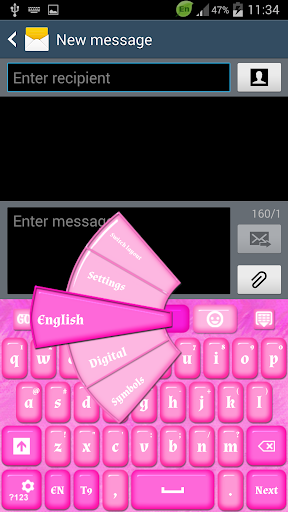 ピンクの色のキーボード