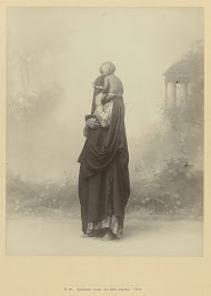 Portret van een onbekende vrouw met een kind, Caïro