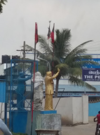 Golden MGR Statue