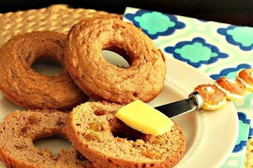Paleo Cinnamon Raisin Bagels