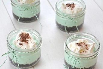 No-Bake Grasshopper Pie Recipe!