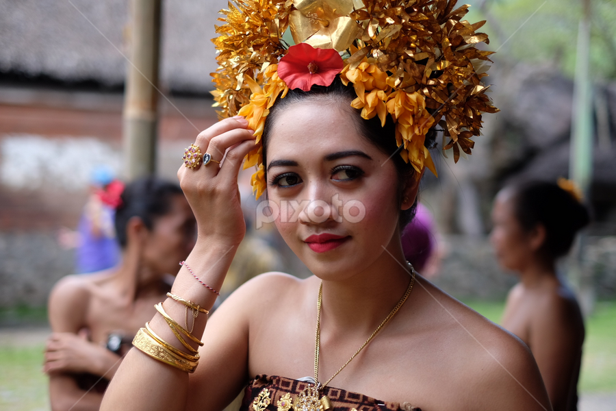 Balinese girl by Rudy Pras - People Portraits of Women