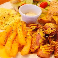 饗樂食間CAFE