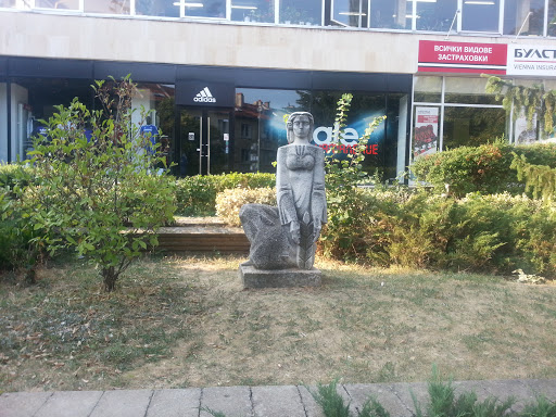 Woman Statue Sliven