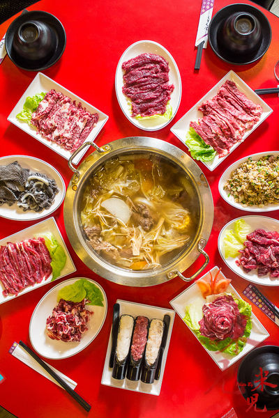 非常牛-不一樣的溫體牛肉火鍋，每日台南直送的新鮮美味