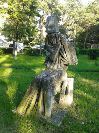 Statuie balcescu