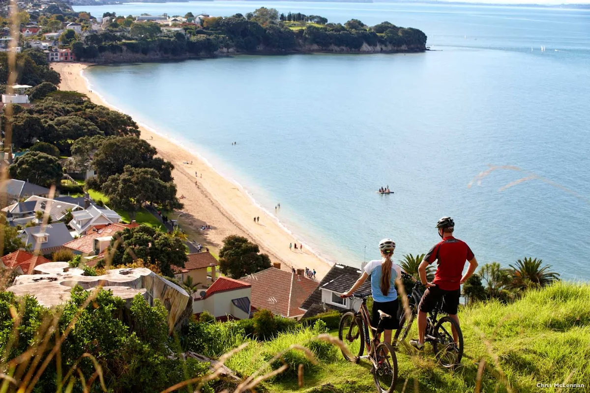 Cheltenham_Beach_Auckland - A 10-minute ferry ride from downtown Auckland you'll find the relaxed, historic suburb of Devonport, where you can bike or stroll along the waterfront to enjoy views of the city and the Hauraki Gulf islands.