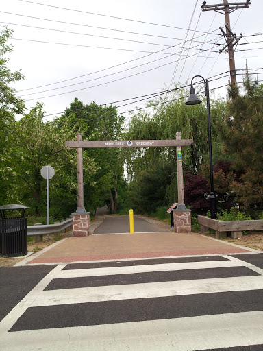 Middlesex County Greenway Pierson Ave SW Entrance