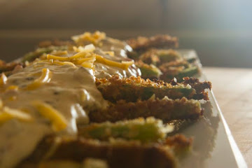 Green Bean Fries with Pimento Cheddar Sauce
