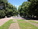 Фонтан в Петровском парке