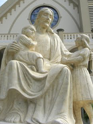 Jesus Love Children Statue
