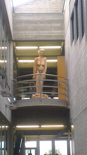 Holz-Statue 2