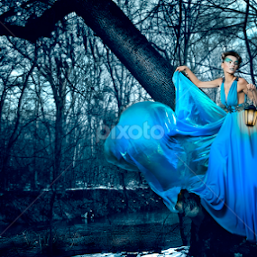 Lost by Eduard Gutescu - People Portraits of Women