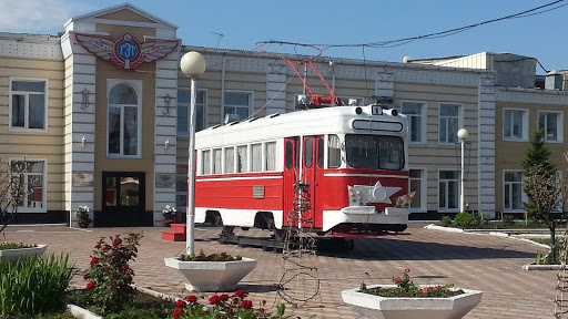 Памятник трамваю