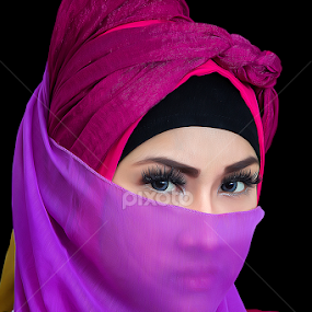 HIJABERS by Dimas Winarto - People Portraits of Women