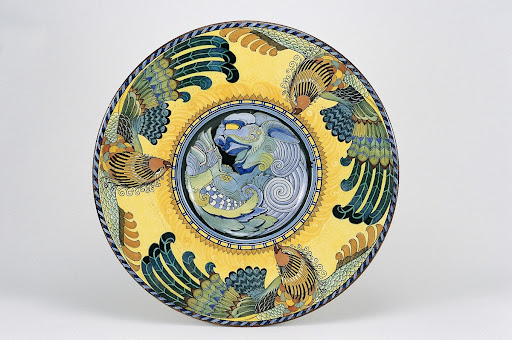 Plate with Phoenicians and chimera