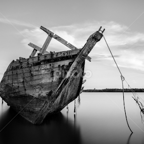 Stranded by Abi Danial - Black & White Landscapes