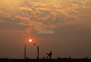 Aiming for the sun.. by Partha Sudarsanam -  