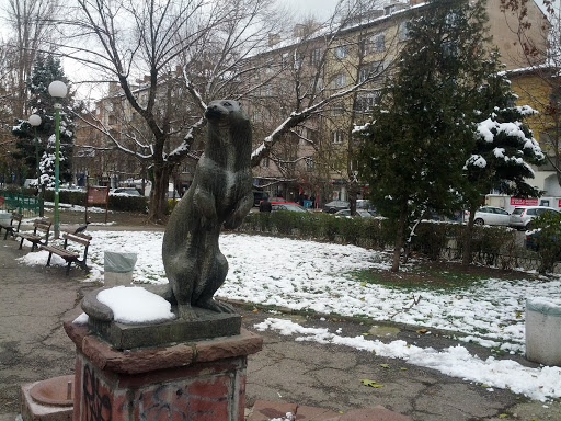 Statuie Dihor Vesel