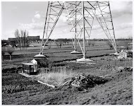 Aan de voet van de dijk