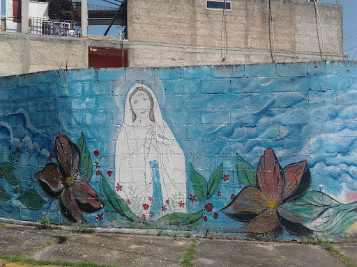 Mural La Virgen Entre Las Flores