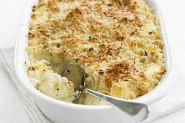Garlic mash potato bake