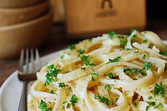 Easy Fettuccine Alfredo Recipe