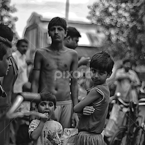 Street Peoples by Soham Banerjee - People Street & Candids