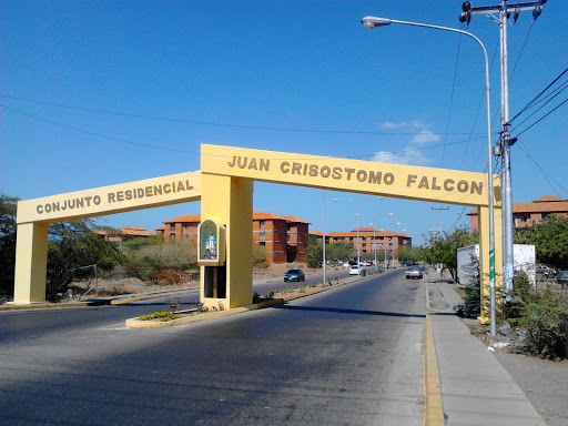 Conjunto Residencial Juan Crisostomo Falcón 