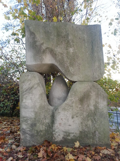 Kamienna Rzeźba Jajo