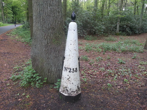 Grens Paal Nr 258