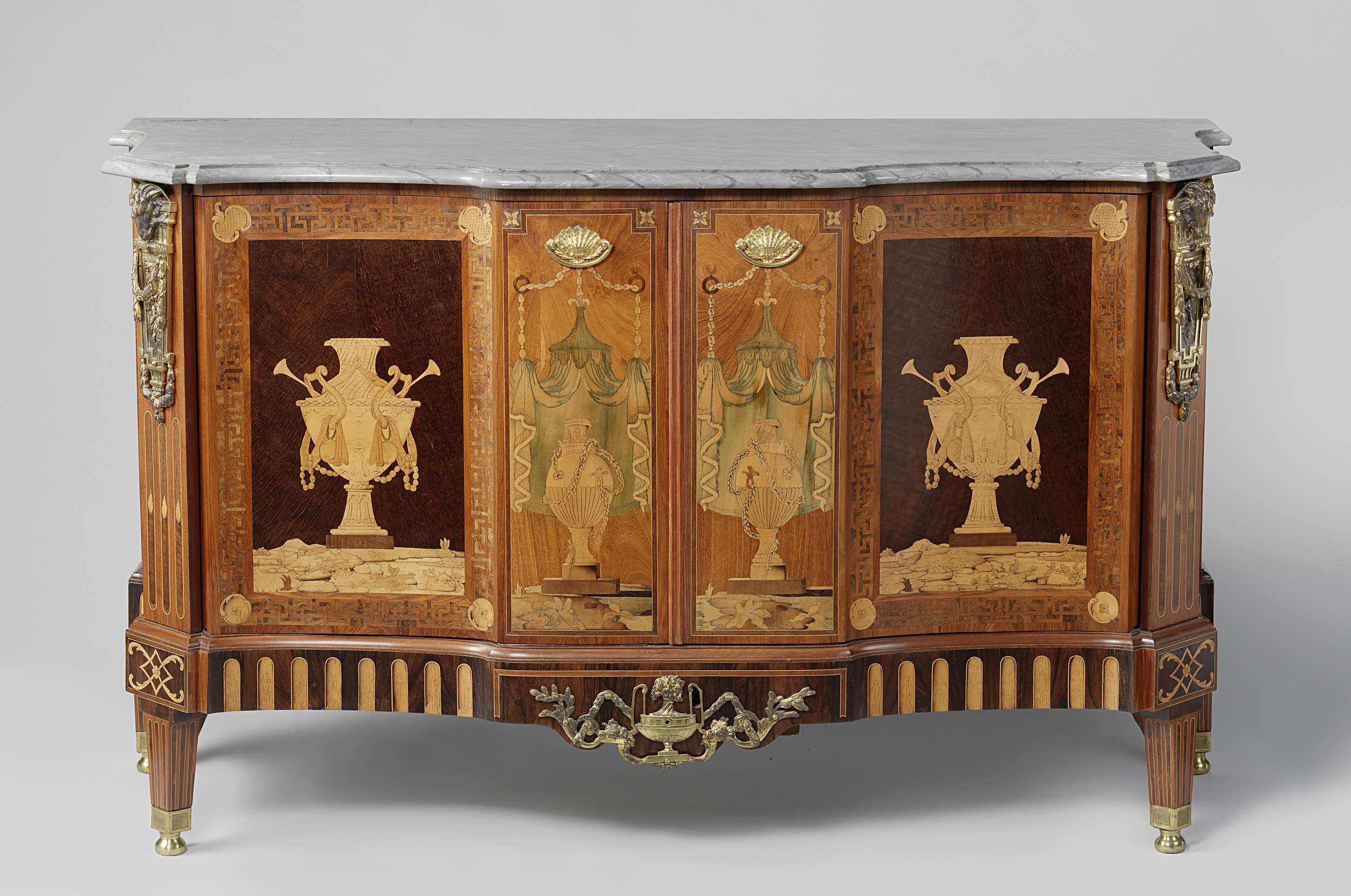 Commode en twee kastjes