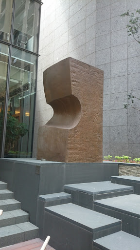 海華中庭雕塑