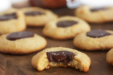 GLUTEN FREE THUMBPRINT COOKIES