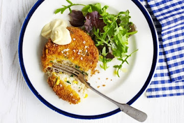 Tuna & sweetcorn fish cakes