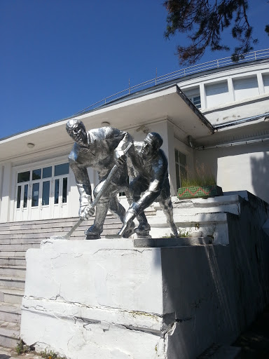 Хокеисты Памятник