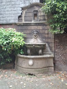 Fontaine Au Lion