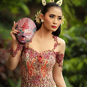 by Herry Aiyumi - People Portraits of Women