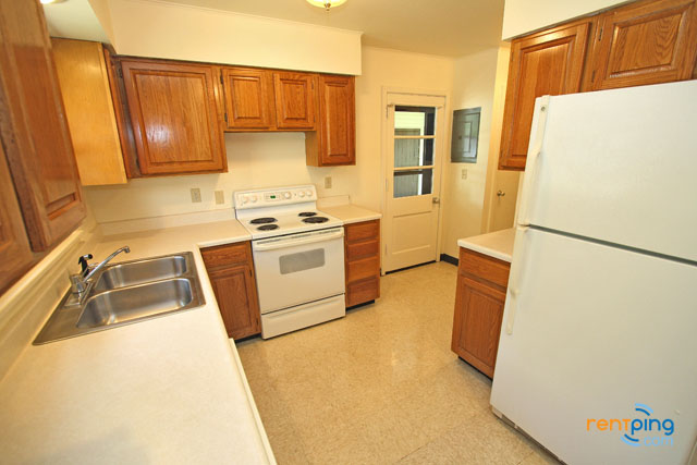 2 Bed, 1 Bath | Arnold Heights Duplexes in Lincoln, NE