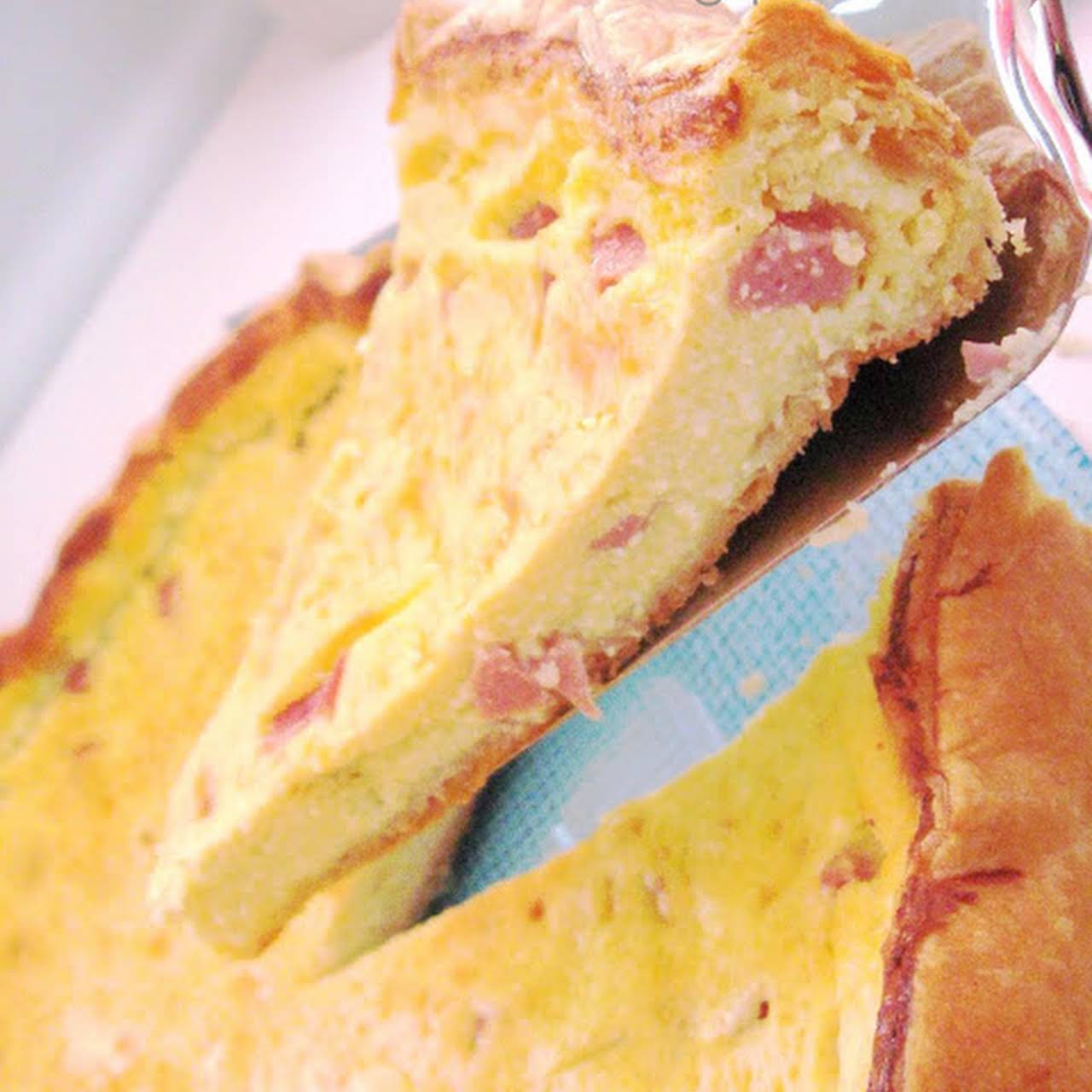 Ham and Cheese Quiche {EASIEST quiche!} - Chelsea's Messy Apron