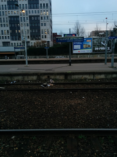Gare De Saint Quentin En Yvelines