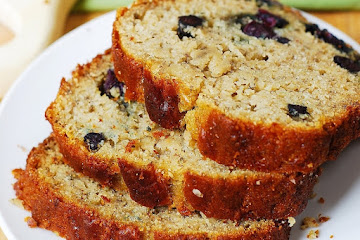 Blueberry Banana Bread (Gluten Free)
