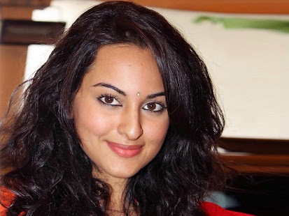 Top 20 Sonakshi SinhaHot Hd Pics, Photos, Wallpapers Collection.