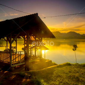 Lakeside terrace house at sunrise by Alfi Nurulhida - Buildings & Architecture Homes