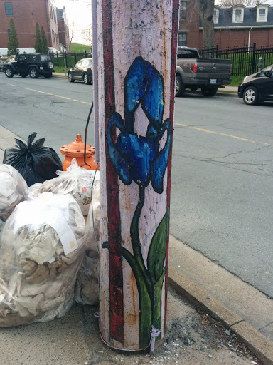 Iris Painted Lamp Post