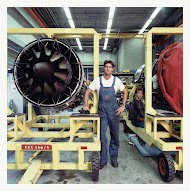 Medewerker Motorshop van N.V. Koninklijke Nederlandse Vliegtuigenfabriek Fokker